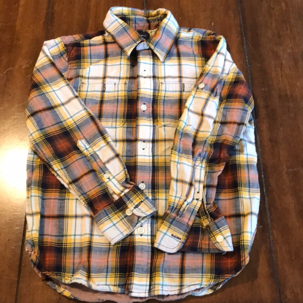 Boys M Gap button down shirt